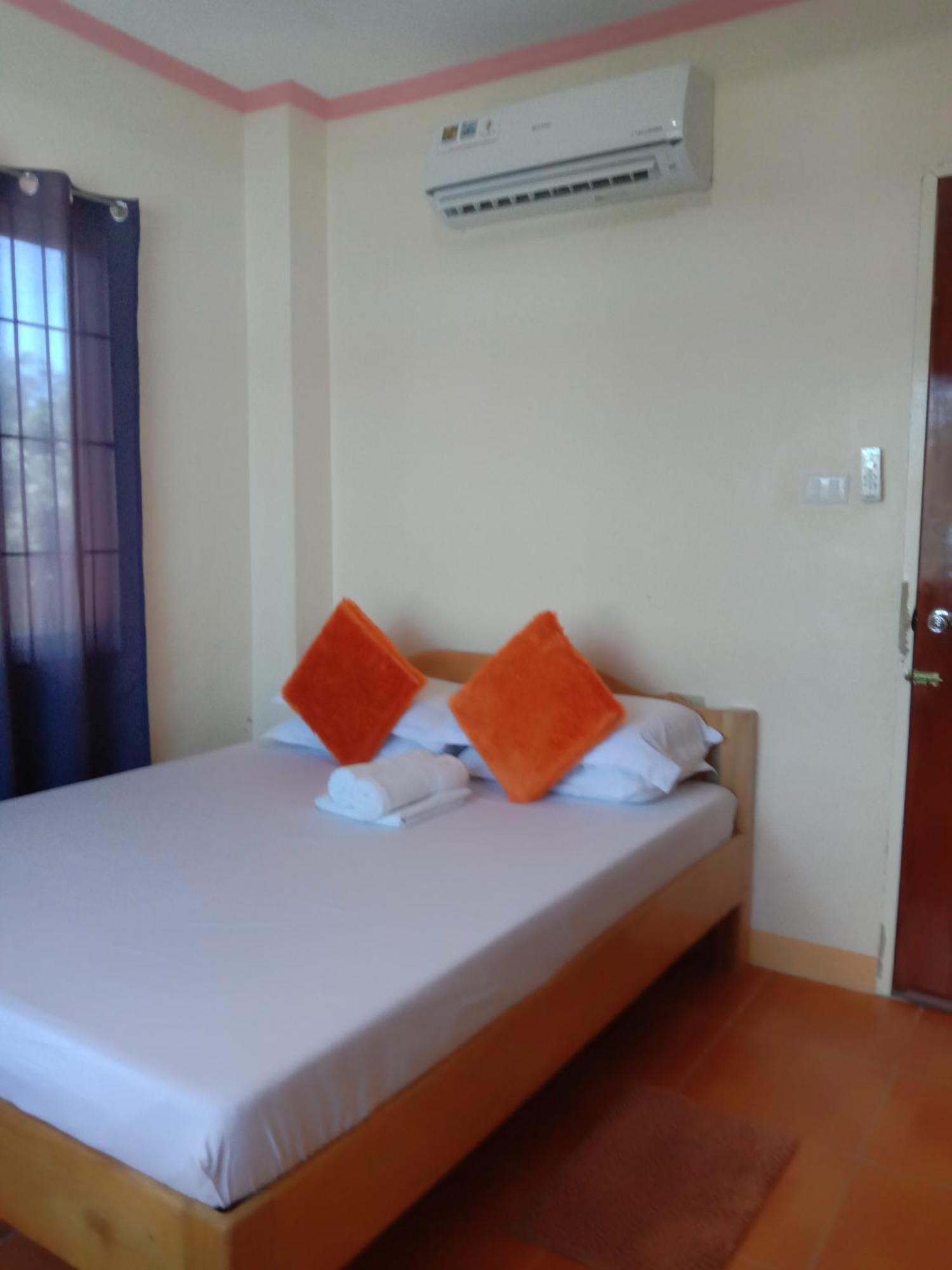 Friz Love Room Rental San Juan  Buitenkant foto